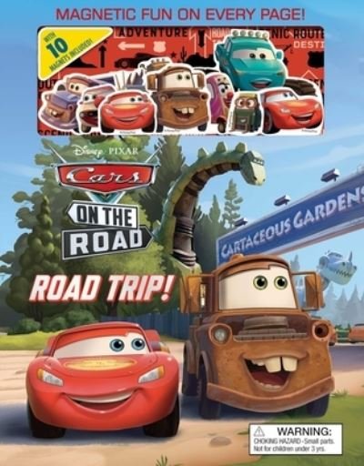 Disney Pixar - Editors of Studio Fun International - Bøger - Studio Fun International - 9780794449742 - 18. oktober 2022