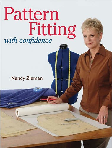 Pattern Fitting with Confidence - Nancy Zieman - Książki - F&W Publications Inc - 9780896895744 - 1 września 2008