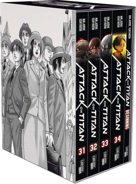 Attack on Titan, Bände 31-34 im Sammelschuber mit Extra - Hajime Isayama - Bøker - Carlsen Verlag GmbH - 9783551792747 - 1. mars 2022