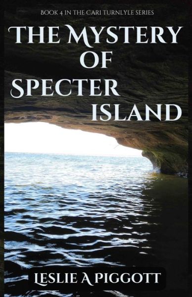 Cover for Leslie Piggott · Mystery of Specter Island (Book) (2024)