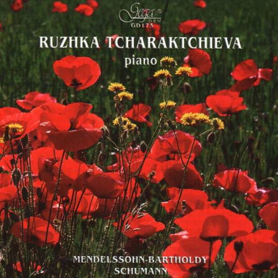 Cover for Piano Ruzhka Tcharaktchieva · Ruzhka Tcharaktchieva (CD) (2005)