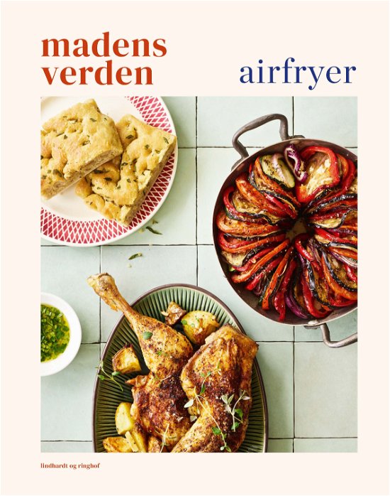 Cover for Katrine Rørby Madsen; Holger Rørby Madsen · Madens Verden  - Airfryer (Bound Book) [1e uitgave] (2024)