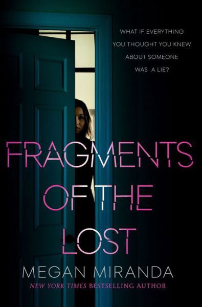 Cover for Megan Miranda · Fragments of the Lost (Paperback Book) (2019)