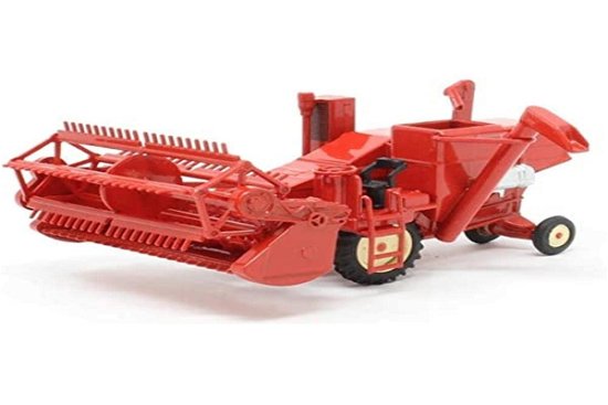 Cover for Oxford Diecast · P 1/76 Combine Harvester Red (MERCH)