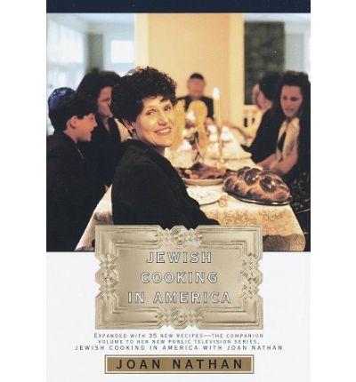 Jewish Cooking in America - Joan Nathan - Books - Random House USA Inc - 9780375402760 - September 1, 1998