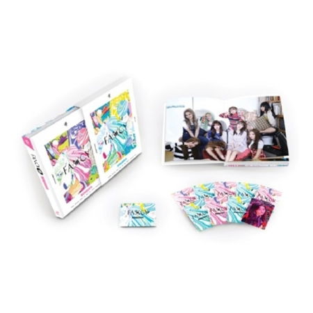 TWICE MONOGRAPH FANCY - TWICE - Bücher -  - 8809634268761 - 9. Oktober 2019