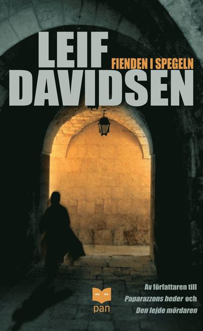 Cover for Leif Davidsen · Fienden i spegeln (Taschenbuch) (2005)