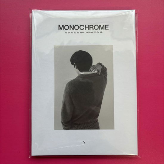 BTS · Monochrome PostCard Book (Buch) [Postcard Book edition] [V] (2025)