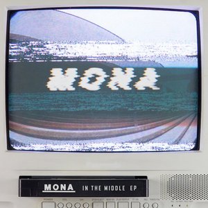Cover for Mona · In The Middle EP (Cassette) [EP edition] (2016)