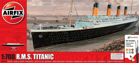 Cover for Rms Titanic Medium Gift Set · 1/700 Medium Gift Set - Rms Titanic (MERCH)