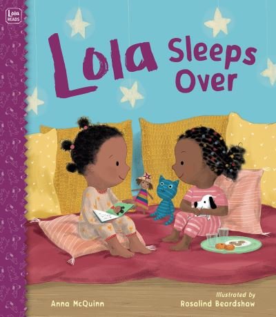 Cover for Anna McQuinn · Lola Sleeps Over (Pocketbok) (2022)