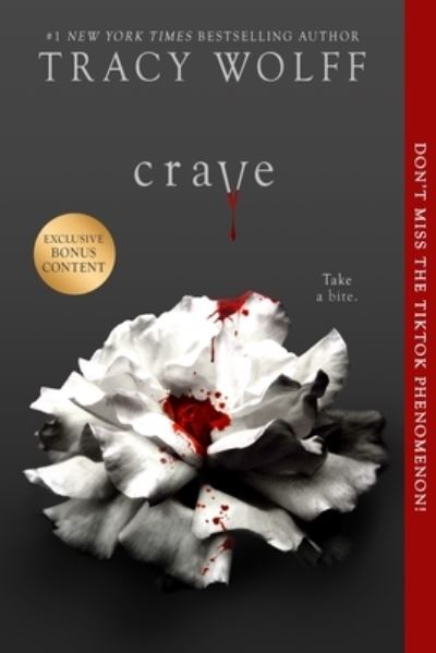 Crave - Crave - Tracy Wolff - Books - St Martins Pr - 9781682815779 - September 26, 2023