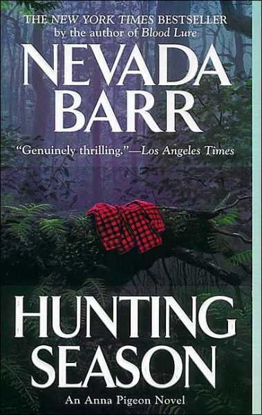 Cover for Nevada Barr · Hunting Season (An Anna Pigeon Novel) (Paperback Book) [Reissue edition] (2003)