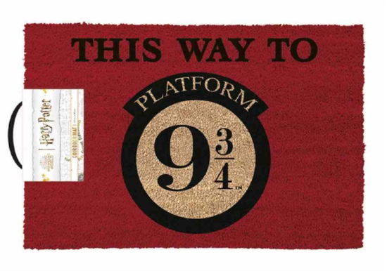 Harry Potter This Way To Platform 9 3/4 Door Mat - Harry Potter - Produtos - HARRY POTTER - 5050293863788 - 12 de abril de 2024