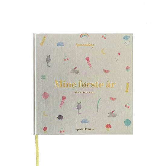 Cover for Specialday · Mine Første År (Hardcover Book) [1st edition] (2021)