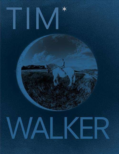 Cover for Walker · Shoot for the Moon (Book)