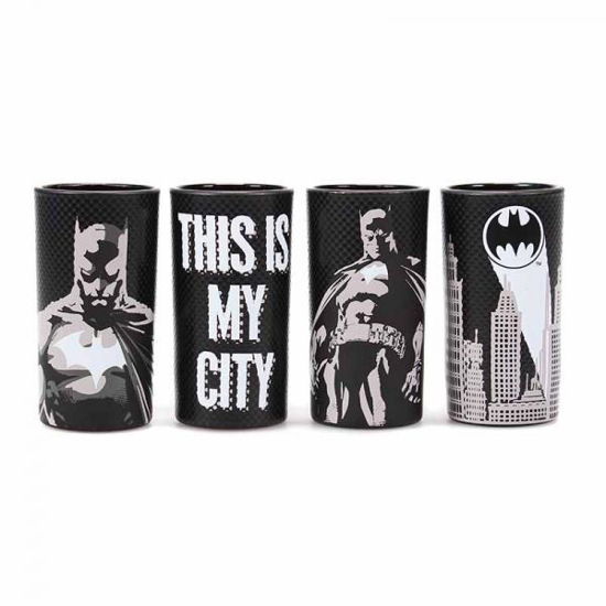 Batman Poses (shot Glasses Set Of 4) (Glassware) - Batman - Fanituote - DC COMICS - 5055453459795 - keskiviikko 14. elokuuta 2019