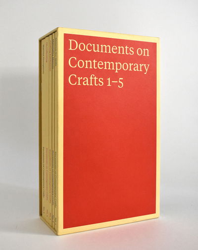 Cover for Norwegian Crafts · Documents on Contemporary Crafts 1-5 (Taschenbuch) (2019)