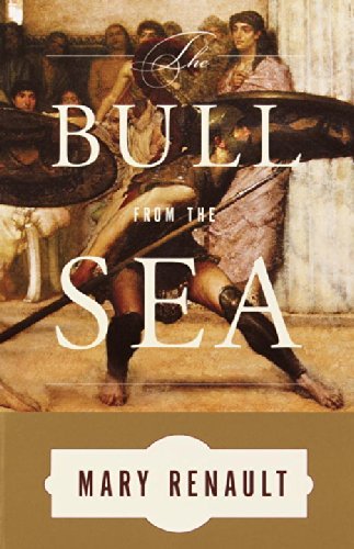 The Bull from the Sea - Mary Renault - Livros - Vintage - 9780375726804 - 10 de julho de 2001