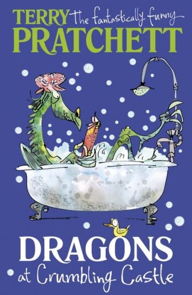 Dragons at Crumbling Castle: And Other Stories - Terry Pratchett - Bøker - Penguin Random House Children's UK - 9780552572804 - 4. juni 2015
