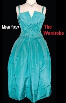 Cover for Moya Pacey · Wardrobe (Paperback Book) (2016)