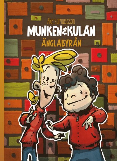 Cover for Åke Samuelsson · Munken &amp; Kulan - Änglabyrån (Hardcover Book) (2024)