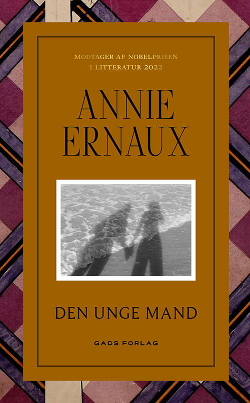 Cover for Annie Ernaux · Den unge mand (Sewn Spine Book) [1º edição] (2023)