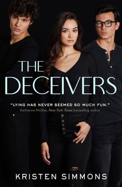 Cover for Kristen Simmons · The Deceivers - Vale Hall (Paperback Book) (2020)