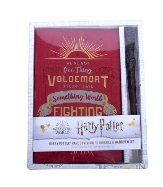 Harry Potter: Harry Potter Hardcover Ruled Journal and Wand Pen Set - Insight Editions - Kirjat - Insight Editions - 9781683839811 - tiistai 1. syyskuuta 2020