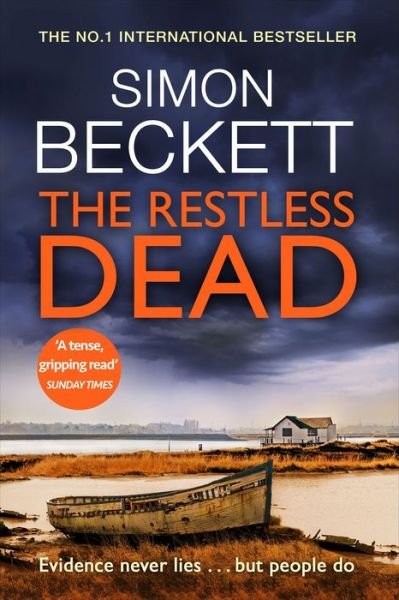 Cover for Simon Beckett · The Restless Dead: (David Hunter 5): Harry Treadaway is Dr David Hunter: the darkly compelling new TV series ‘The Chemistry of Death’ – streaming now on Paramount+ (Paperback Bog) (2018)