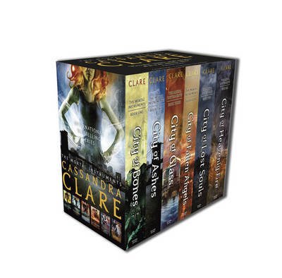 The Mortal Instruments Slipcase - Cassandra Clare - Bücher - Walker Books - 9781406359824 - 6. November 2014