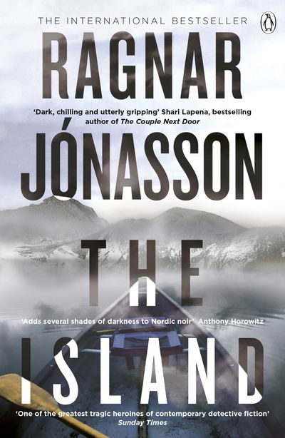 The Island: Hidden Iceland Series, Book Two - Hidden Iceland - Ragnar Jonasson - Bücher - Penguin Books Ltd - 9781405930826 - 3. Oktober 2019