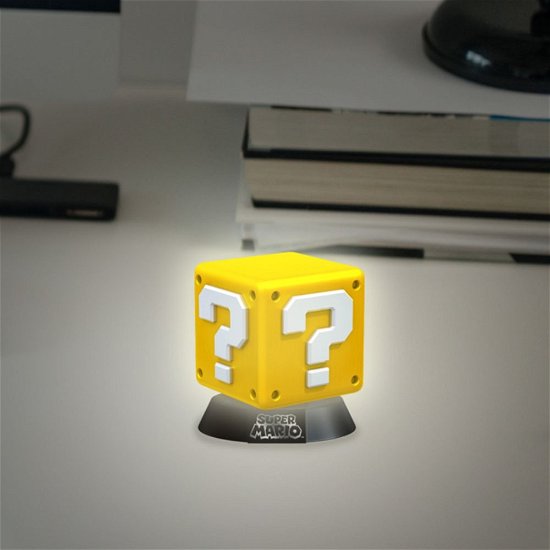 Nintendo Mario Question Block 3D Light / Merchandise - Question Block 3D Light - Musik - Paladone - 5055964717827 - March 19, 2019