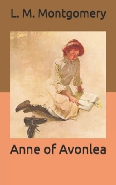 Cover for L M Montgomery · Anne of Avonlea (Paperback Book) (2021)