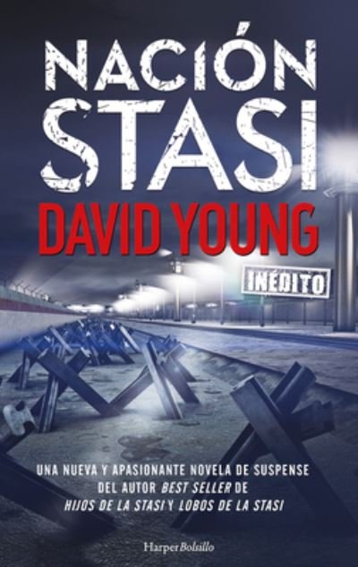 Cover for David Young · Nacion Stasi (Paperback Bog) [A Darker State - Spanish edition] (2022)