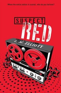 Cover for L. M. Elliott · Suspect Red (Paperback Bog) (2018)