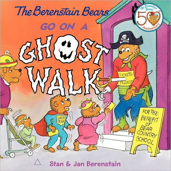 Cover for Jan Berenstain · The Berenstain Bears Go on a Ghost Walk - Berenstain Bears (Paperback Book) [Stk edition] (2005)