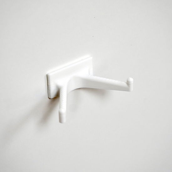 Cover for Wall Art Records · White Self Adhesive Vinyl Hanger (Suspensión Vinilo) [White edition] (2024)