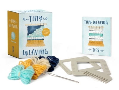 Tiny Weaving: Includes Two Mini Looms! - Running Press - Bøker - Running Press - 9780762493838 - 25. april 2019