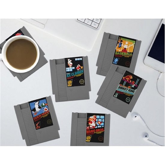 Nes Cartridge Coasters X8 (Coasters) - Nintendo - Produtos - Paladone - 5055964712839 - 