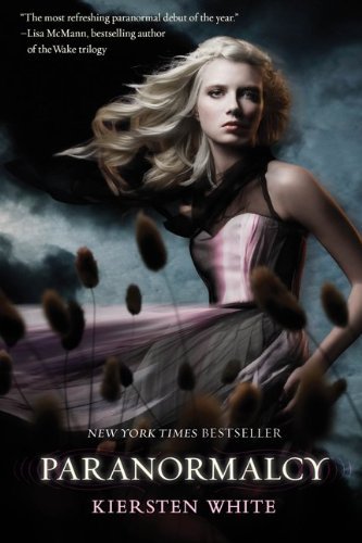 Cover for Kiersten White · Paranormalcy (Pocketbok) [Reprint edition] (2011)