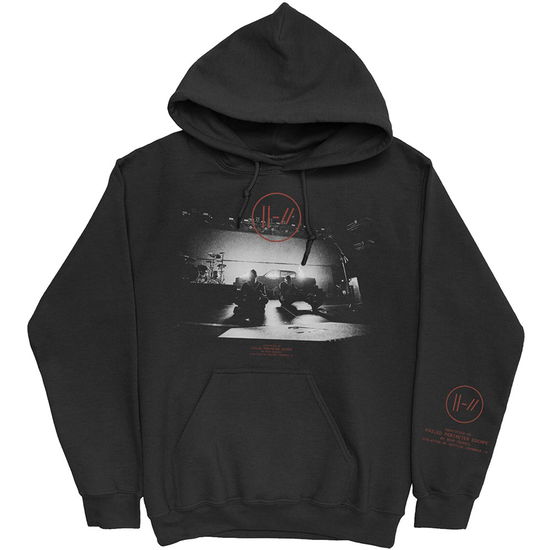 Twenty One Pilots Unisex Pullover Hoodie: Dark Stage (Sleeve Print) - Twenty One Pilots - Gadżety -  - 5056368645853 - 19 października 2020