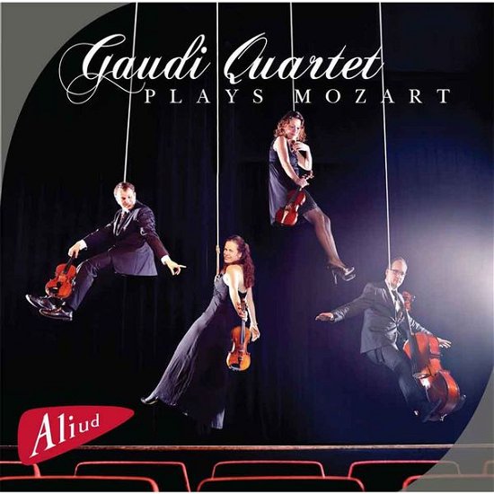 Plays Mozart - Gaudi Quartet - Musik - ALIUD - 8717775550853 - 11. oktober 2013