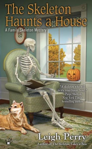 Cover for Leigh Perry · The Skeleton Haunts a House (Paperback Book) (2015)