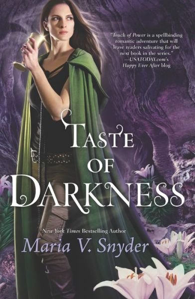 Cover for Maria V. Snyder · Taste of Darkness (Healer) (Paperback Bog) (2013)