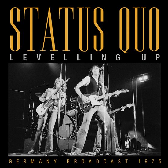 Cover for Status Quo · Levelling Up (CD) (2023)