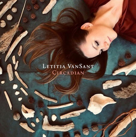 Circadian - Letitia Vansant - Muziek - MUSIC & WORDS - 0888295915861 - 21 februari 2020