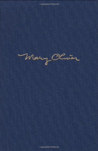 New and Selected Poems, Volume Two - Mary Oliver - Bøger - Beacon Press - 9780807068861 - 12. oktober 2005