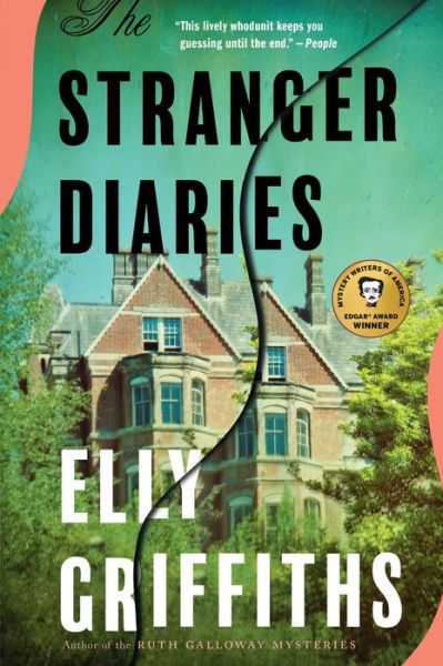 Cover for Elly Griffiths · The Stranger Diaries: An Edgar Award Winner (Pocketbok) (2019)