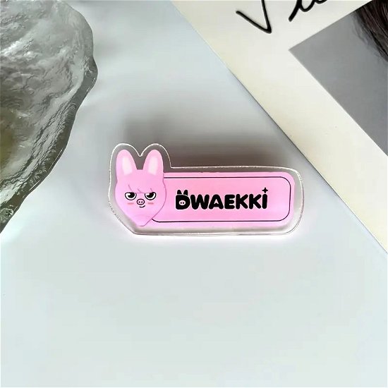 Dwaekki Acrylic Badge - Stray Kids - Merchandise -  - 9951171062865 - 18. januar 2024